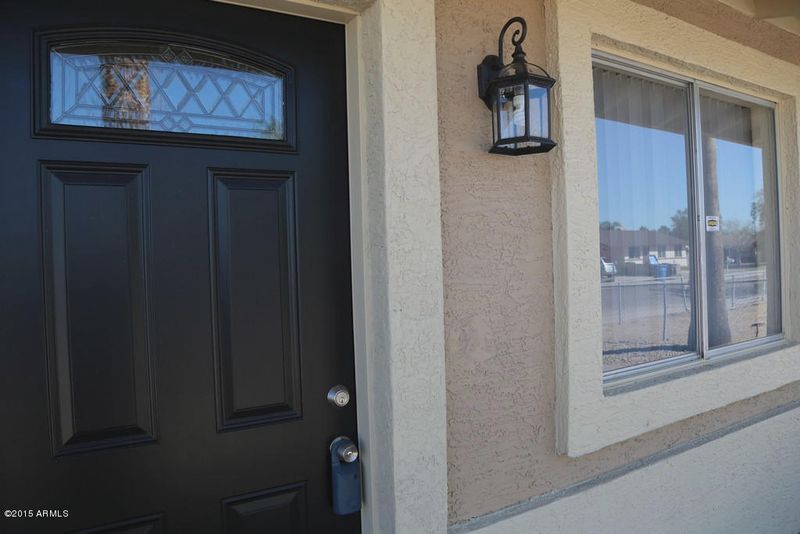 935 E Desert Dr, Phoenix, AZ 85042