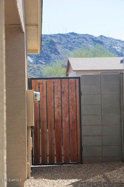 935 E Desert Dr, Phoenix, AZ 85042