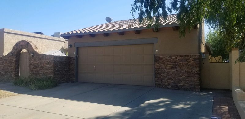 935 E Escuda Dr, Phoenix, AZ 85024