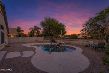 935 Gascon Rd, San Tan Valley, AZ 85143