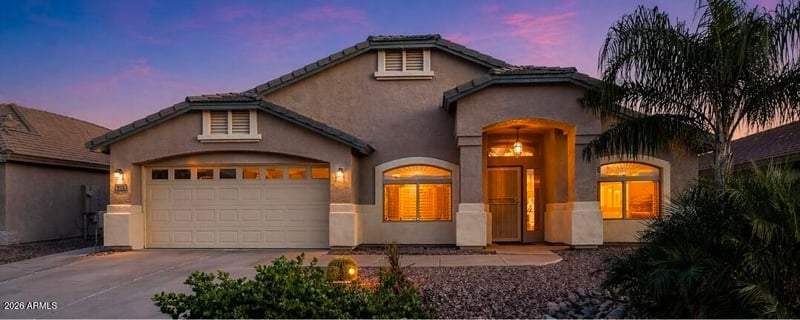 935 Gascon Rd, San Tan Valley, AZ 85143