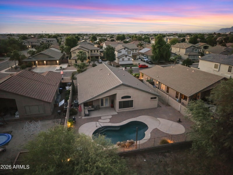 935 Gascon Rd, San Tan Valley, AZ 85143