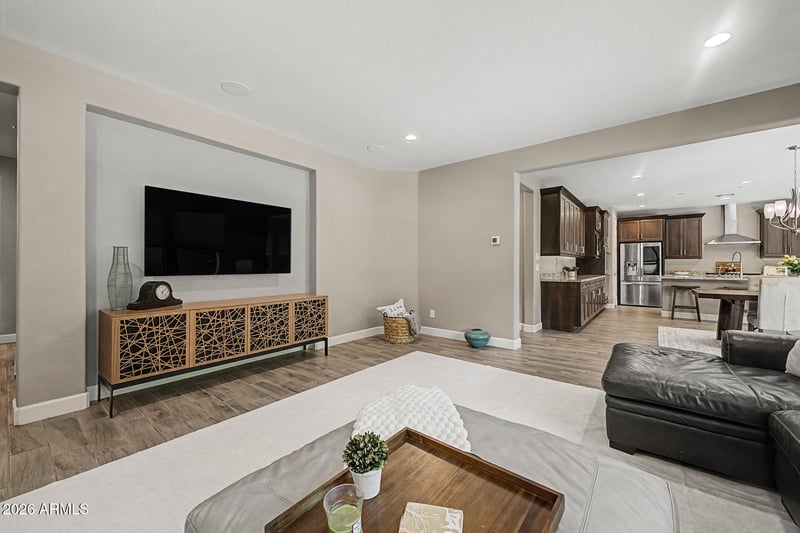 935 W Grand Canyon Dr, Chandler, AZ 85248