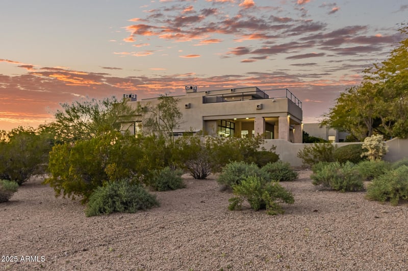 9350 Via Del Sol Dr, Scottsdale, AZ 85255