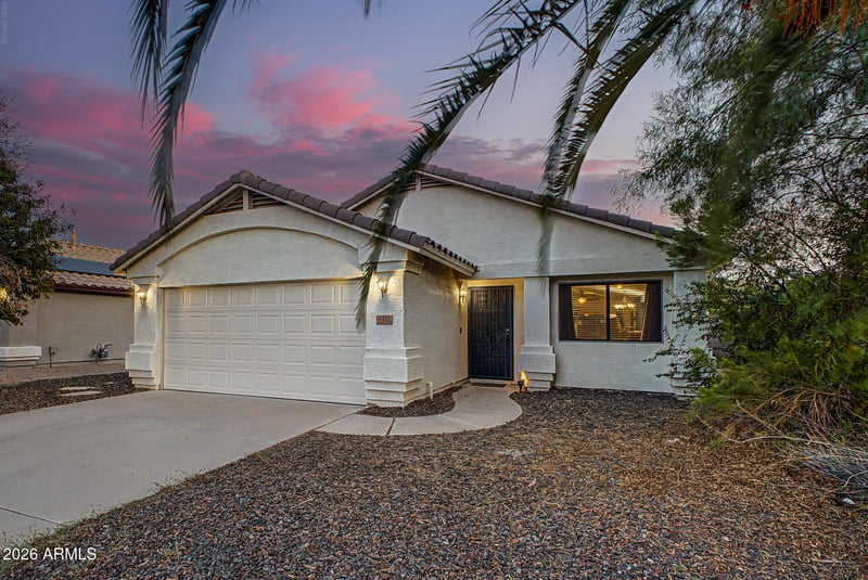 9351 E Nopal Ave, Mesa, AZ 85209