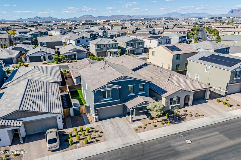 9352 Saturn Ave, Mesa, AZ 85212