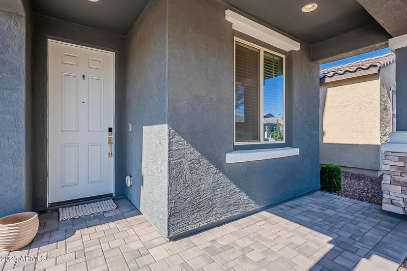 9352 Saturn Ave, Mesa, AZ 85212