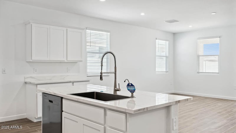 9354 Hale Dr, Apache Junction, AZ 85120