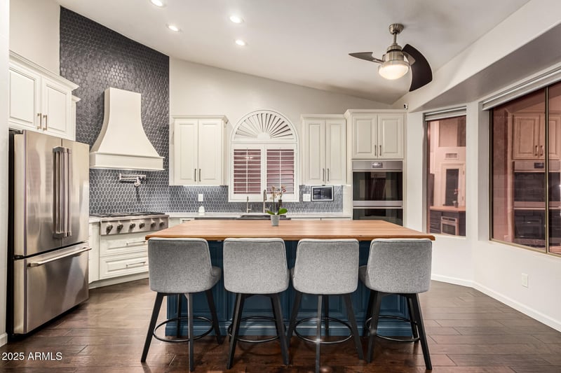 9357 Sharon Dr, Scottsdale, AZ 85260