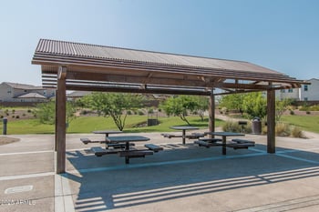 9358 Robin Ln, Peoria, AZ 85383