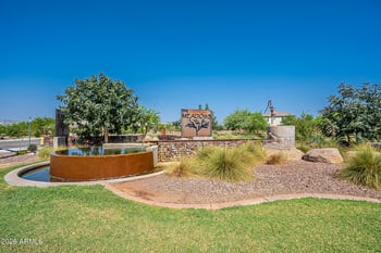 9358 Foothill Dr, Peoria, AZ 85383