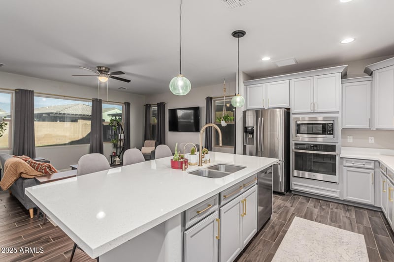 936 200th Ln, Buckeye, AZ 85326