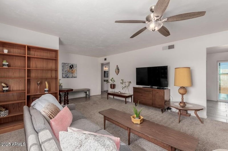 936 8th Pl, Mesa, AZ 85203