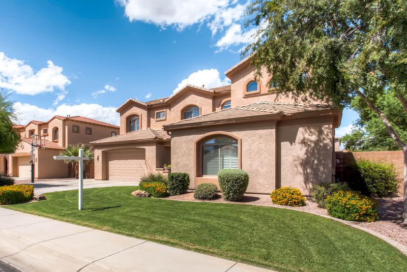 936 E Julian Dr, Gilbert, AZ 85295