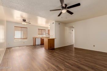 936 Revere St #202, Mesa, AZ 85201