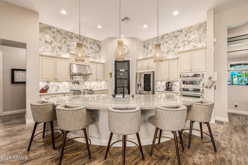 9362 Sands Dr, Peoria, AZ 85383
