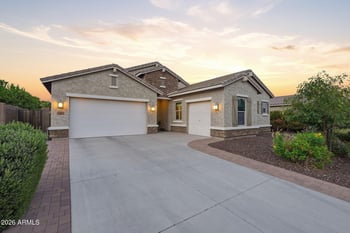 9364 Cashman Dr, Peoria, AZ 85383