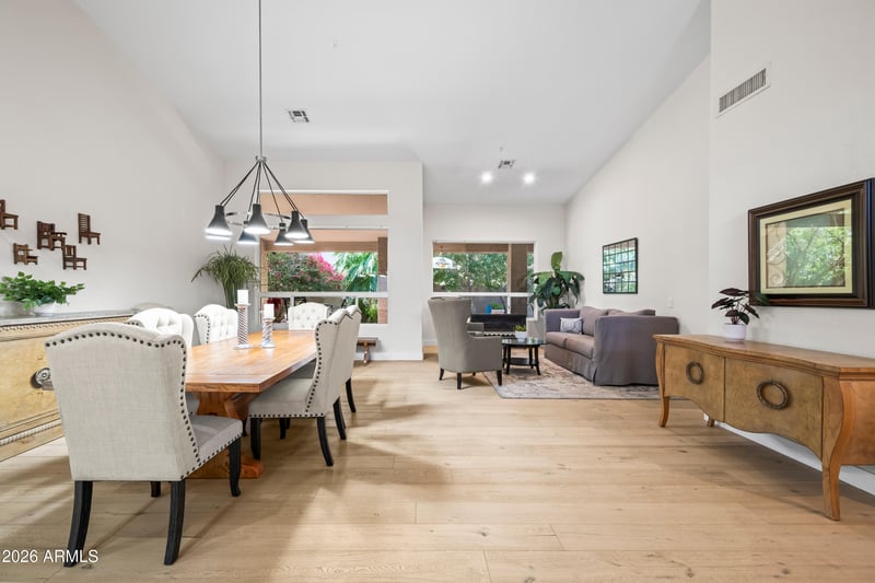 9371 Maple Dr, Scottsdale, AZ 85255