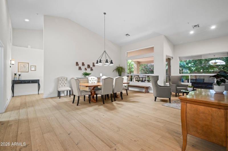 9371 Maple Dr, Scottsdale, AZ 85255