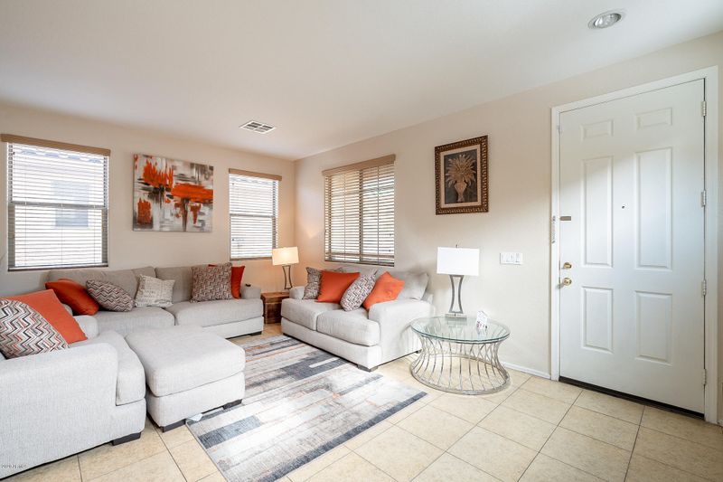 9371 W Payson Rd, Tolleson, AZ 85353
