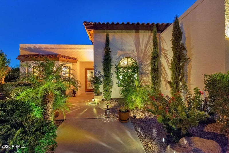 9372 83rd St, Scottsdale, AZ 85258