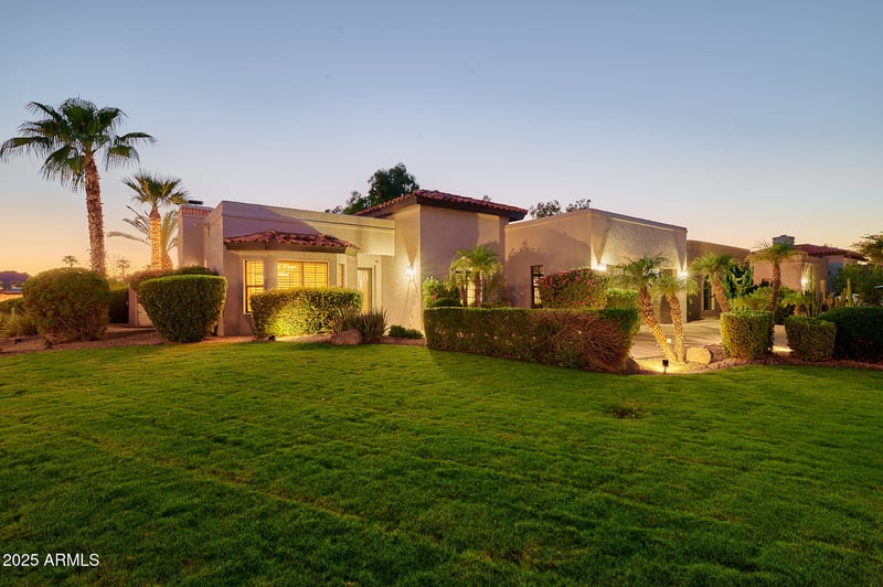 9372 83rd St, Scottsdale, AZ 85258