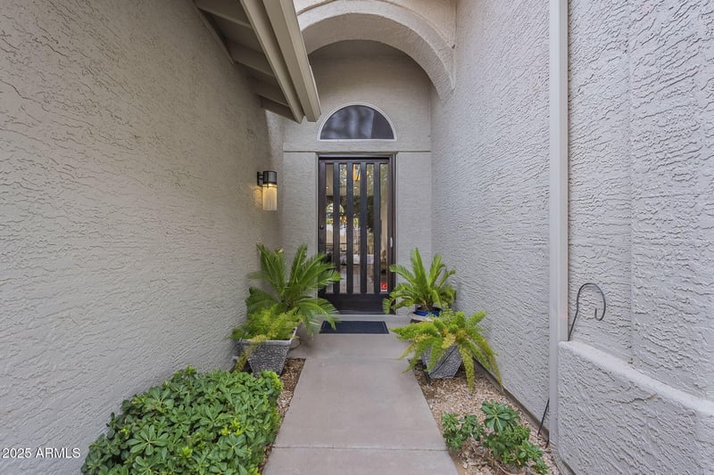 9372 Taro Ln, Scottsdale, AZ 85255