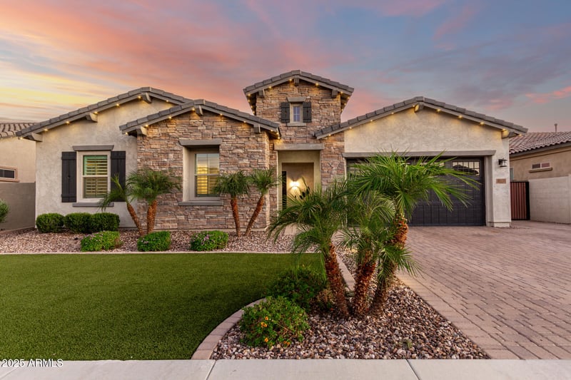 9375 Patrick Ln, Peoria, AZ 85383