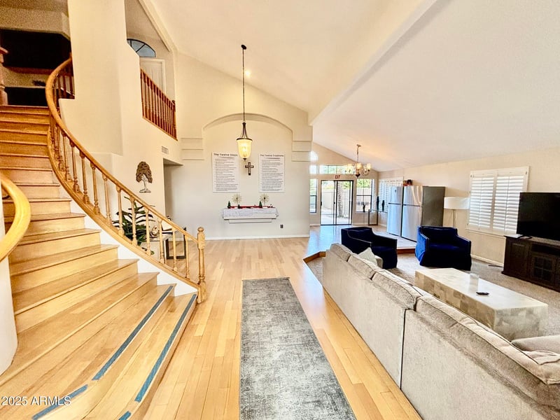 938 Iris Dr, Gilbert, AZ 85233
