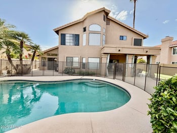 938 Iris Dr, Gilbert, AZ 85233