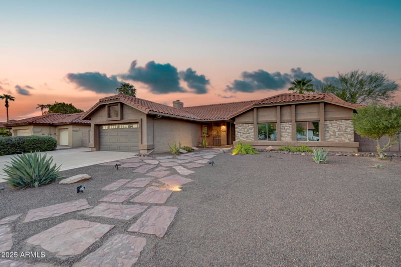 938 Knight Ln, Tempe, AZ 85284