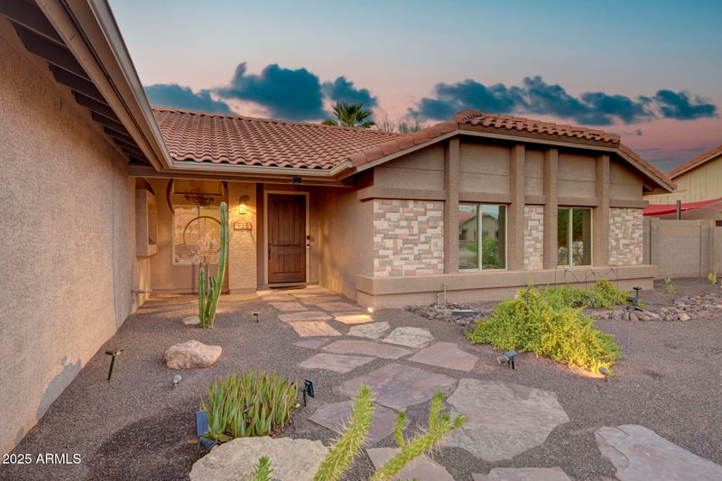 938 Knight Ln, Tempe, AZ 85284