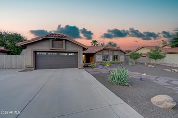 938 Knight Ln, Tempe, AZ 85284