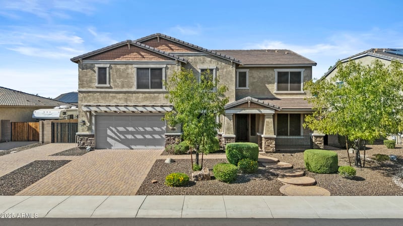 9382 Louise Dr, Peoria, AZ 85383