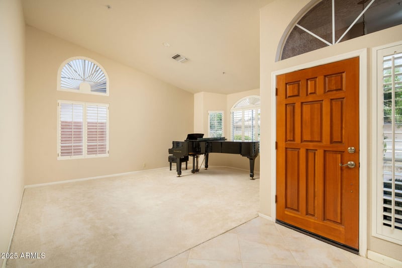 9383 Palm Tree Dr, Scottsdale, AZ 85255
