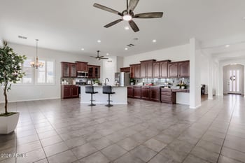 9386 S 181st Dr, Goodyear, AZ 85338