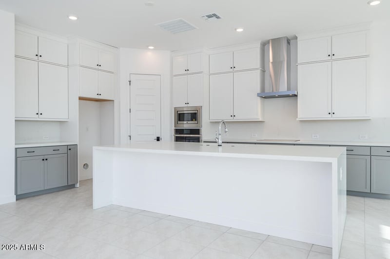 9389 Dutchman Dr, Apache Junction, AZ 85120