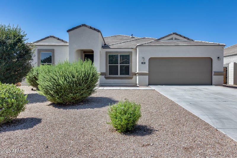 939 Angus Rd, San Tan Valley, AZ 85143