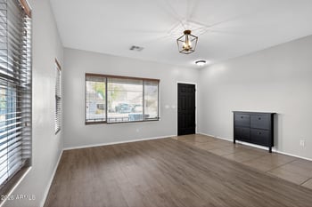 939 Sourwood Dr, Gilbert, AZ 85298