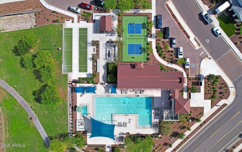 9390 Parkside Ln, Peoria, AZ 85383