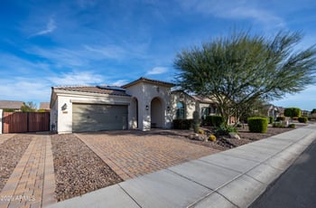 9394 Daley Ln, Peoria, AZ 85383