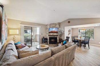 9396 Purdue Ave #221, Scottsdale, AZ 85258