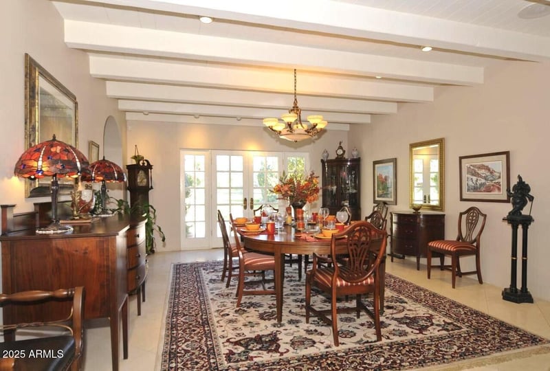 94 Biltmore Estates Dr, Phoenix, AZ 85016