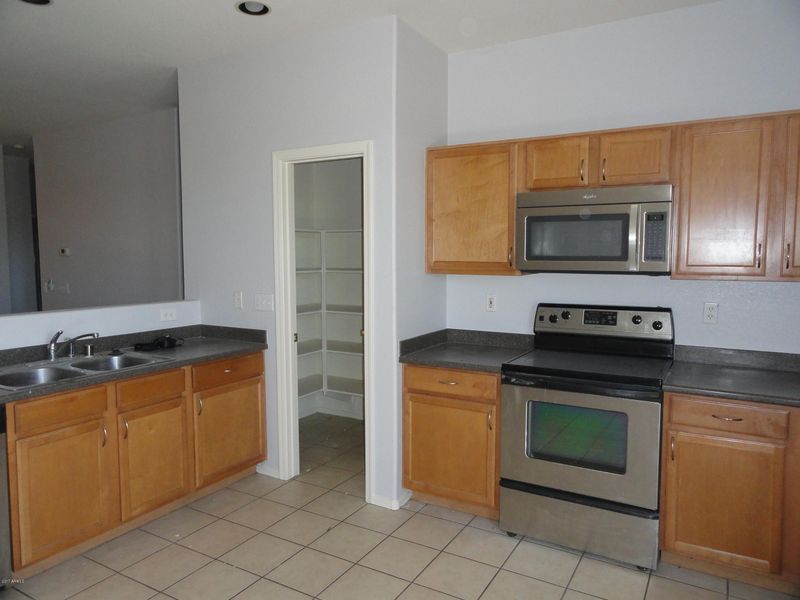 940 E Corrall St, Avondale, AZ 85323