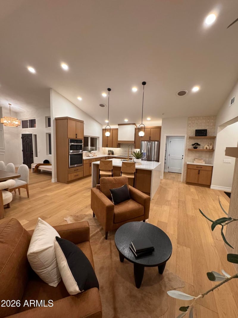 940 Secretariat Dr, Tempe, AZ 85284