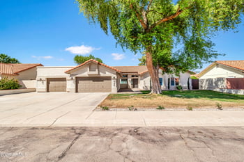 940 Secretariat Dr, Tempe, AZ 85284