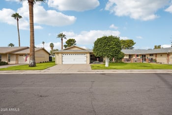 9402 109th Dr, Sun City, AZ 85351