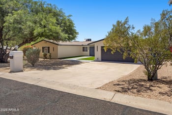 9402 18th St, Phoenix, AZ 85020