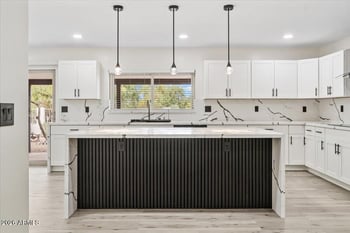 9402 18th St, Phoenix, AZ 85020