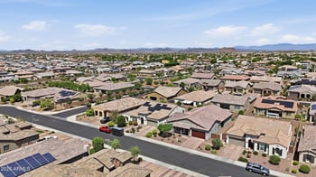 9402 Patrick Ln, Peoria, AZ 85383